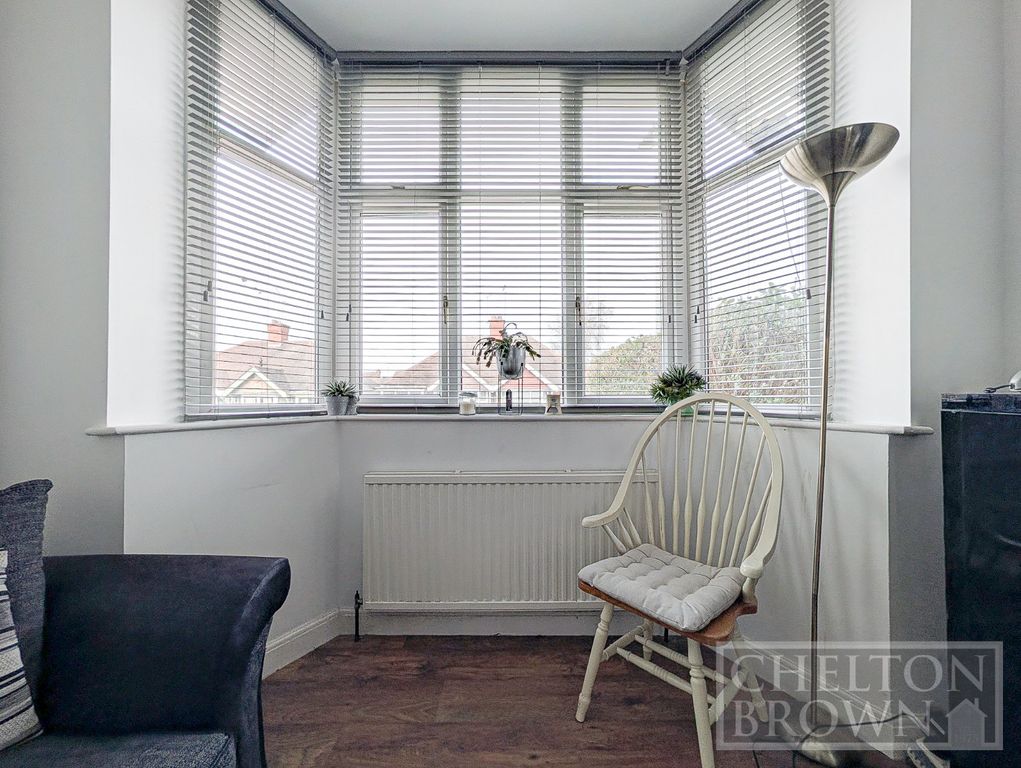 Property photo 3 of 28 Living Room