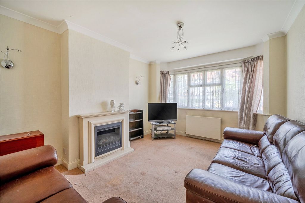 Property photo 2 of 16 Picture No. 12