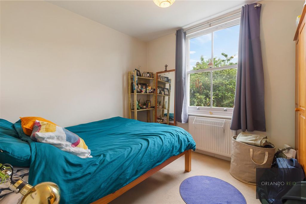 Property photo 3 of 9 21B Mayflower Road Sw9 9Jy-1.Jpg