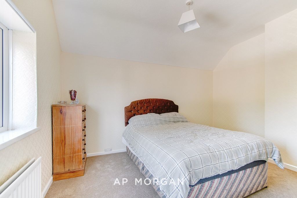 Property photo 2 of 16 Picture No. 01