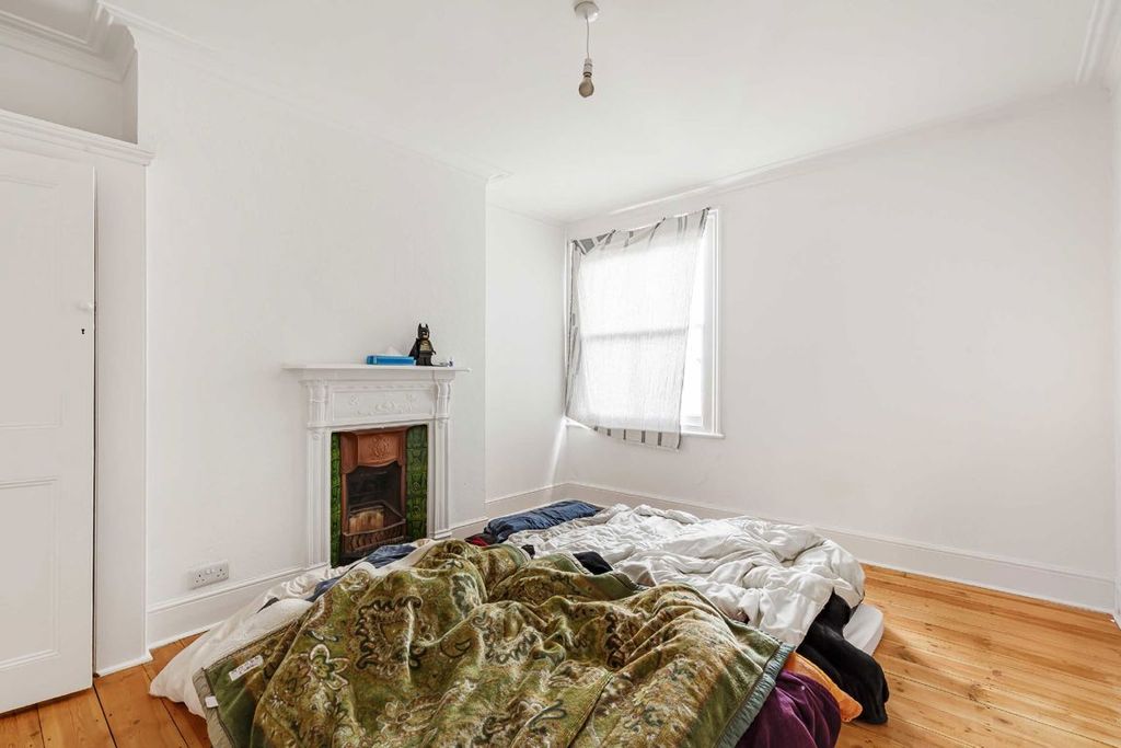 Property photo 3 of 5