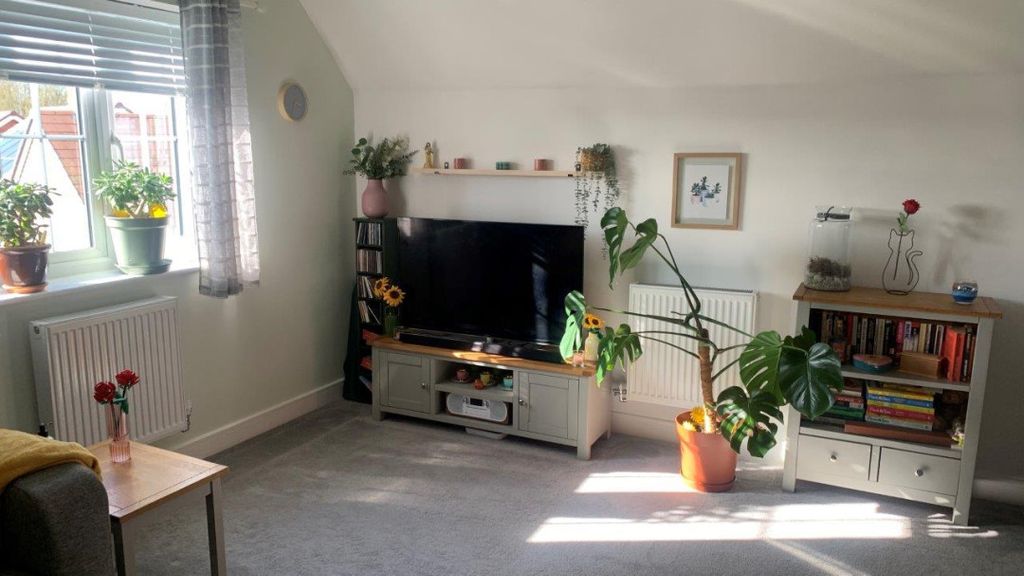 Property photo 3 of 14