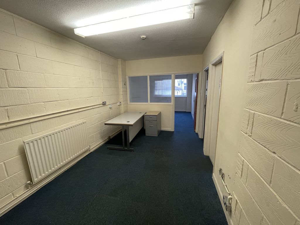Property photo 2 of 4