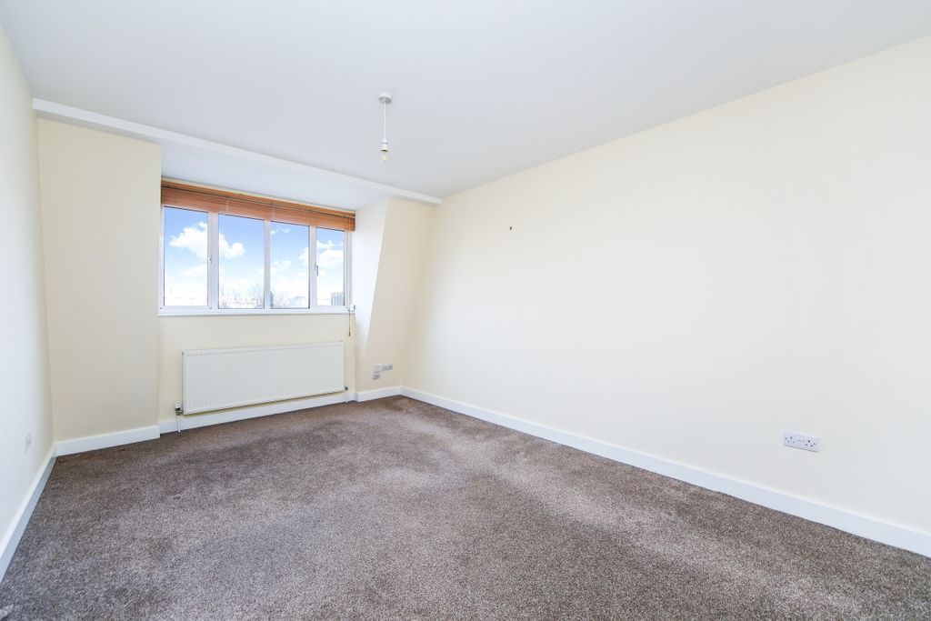 Property photo 1 of 11 Ph7_770865
