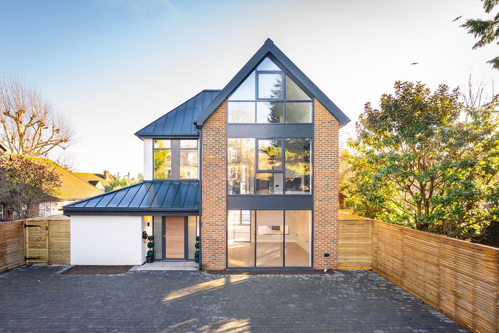 Property photo 1 of 27 Image