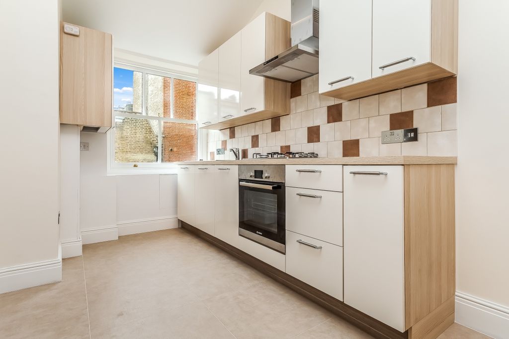 Property photo 2 of 10 Kitchen__1_