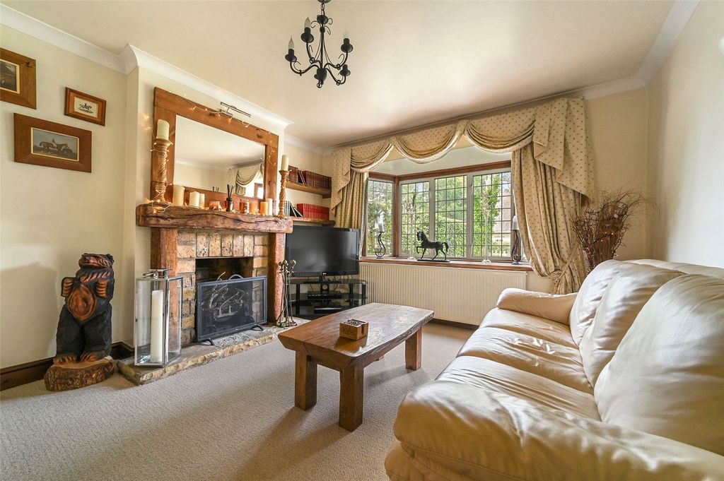 Property photo 3 of 28 Picture No. 06