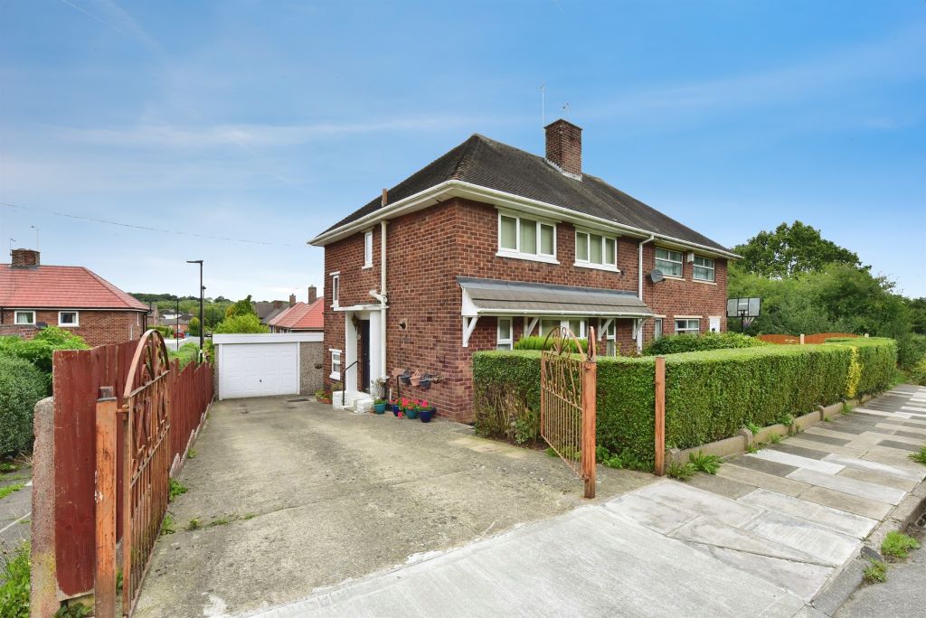 Property photo 1 of 16