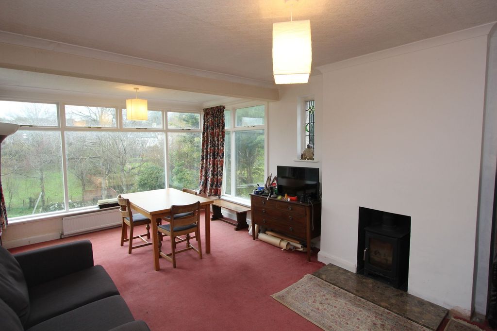 Property photo 3 of 39 Dining Room