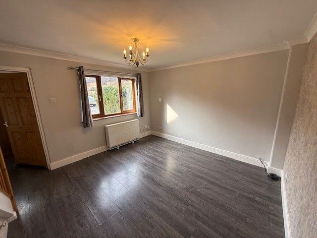 Property photo 2 of 12 Image