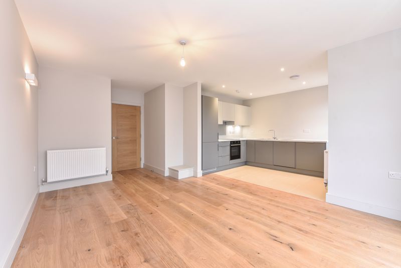 Property photo 2 of 8 Photo 3