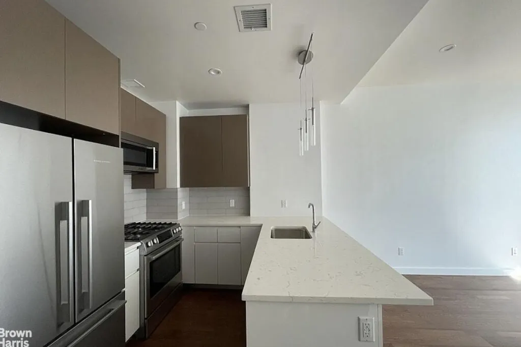 Property photo 2 of 8 <Alttext/>