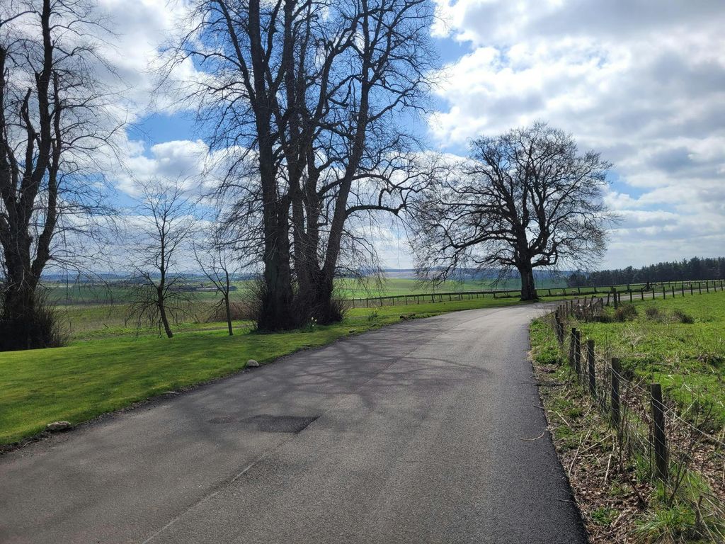 Property photo 3 of 5 Image 3