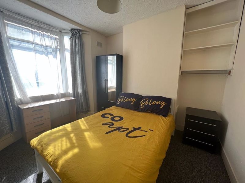 Property photo 3 of 10 Photo 16