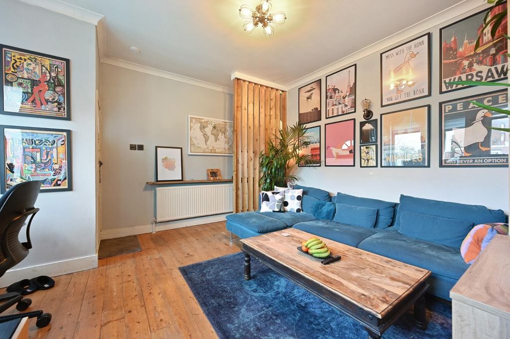 Property photo 3 of 9