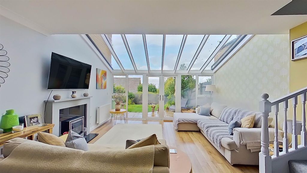 Property photo 3 of 35 Open Plan Living Space