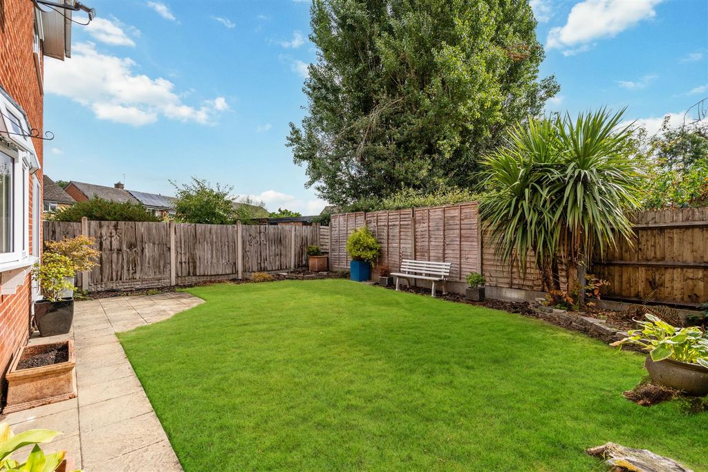 Property photo 2 of 12 24 Broomfields Farm Road_17.Jpg