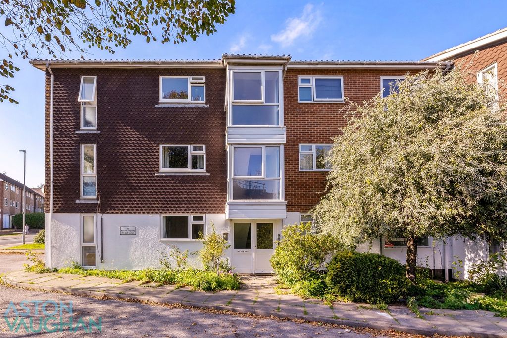 Property photo 1 of 18 4615410