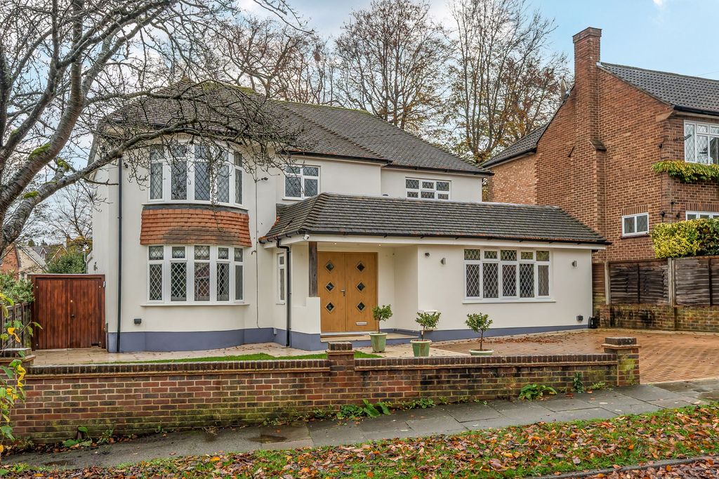 Property photo 1 of 35