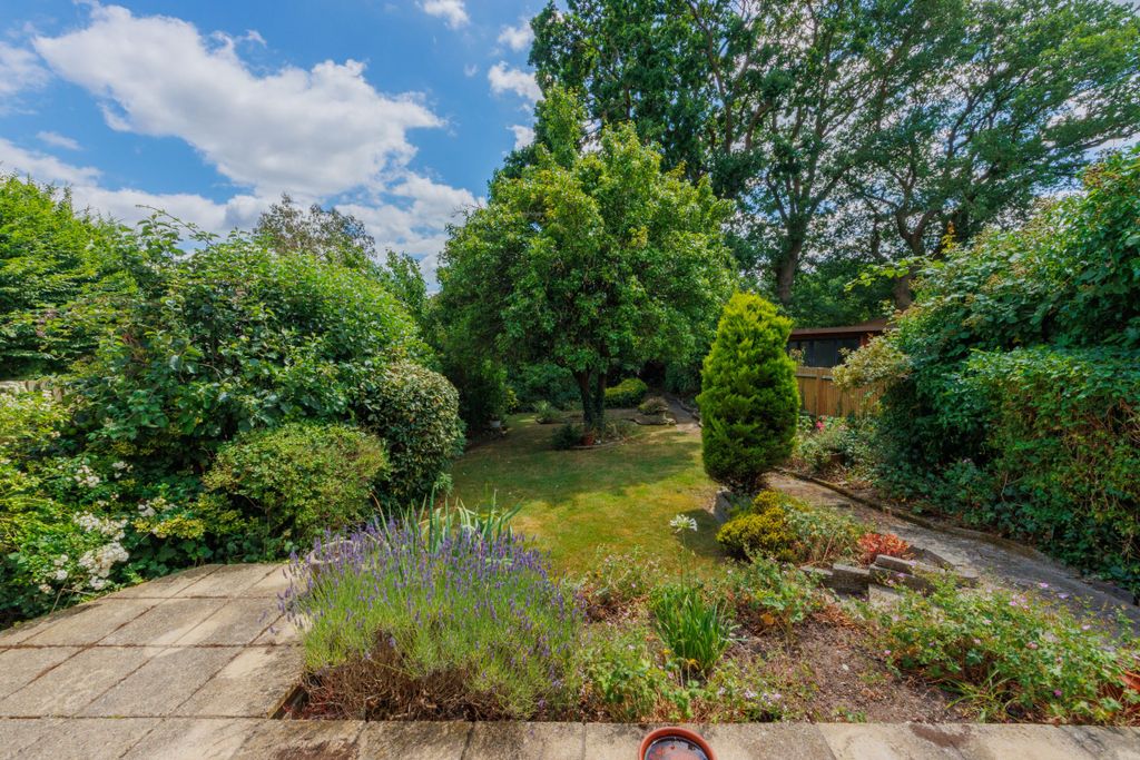 Property photo 3 of 21