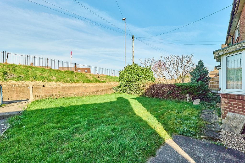 Property photo 3 of 6