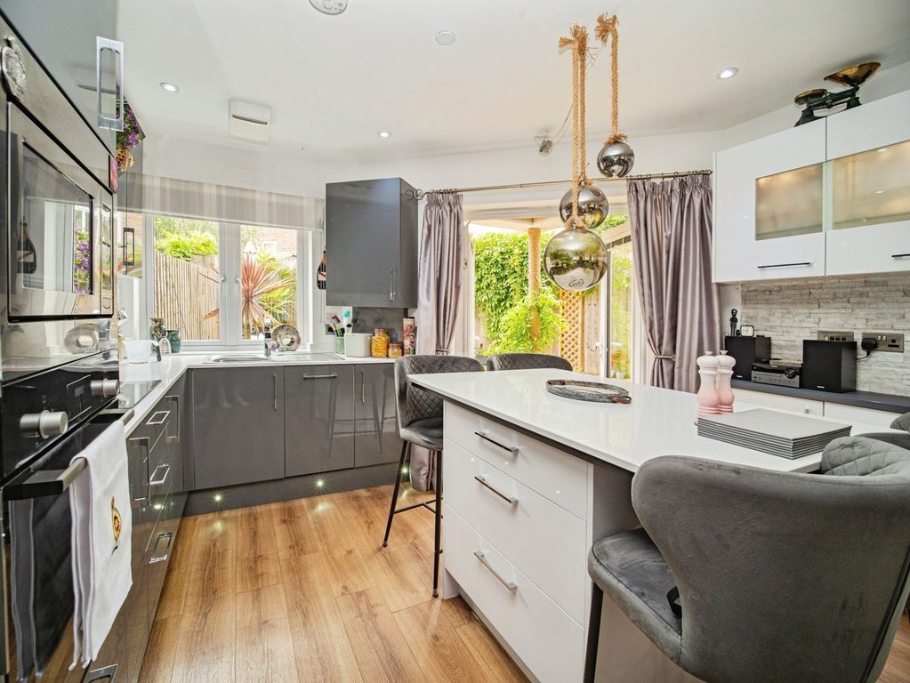 Property photo 3 of 20 Pbox-Img.Jpg
