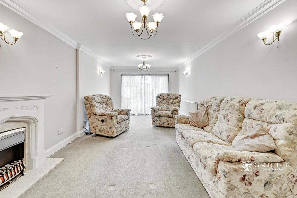 Property photo 3 of 18 171A7269171A7273
