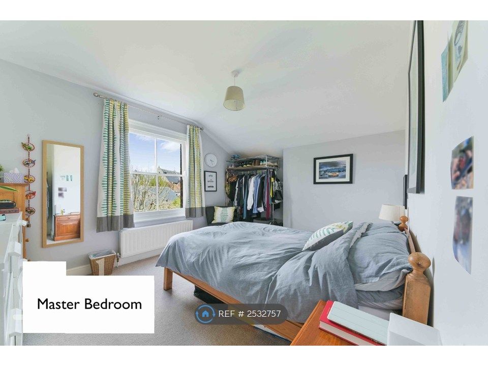 Property photo 2 of 8 Master Bedroom