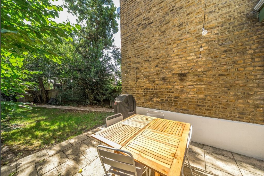 Property photo 2 of 8 Picture No. 05