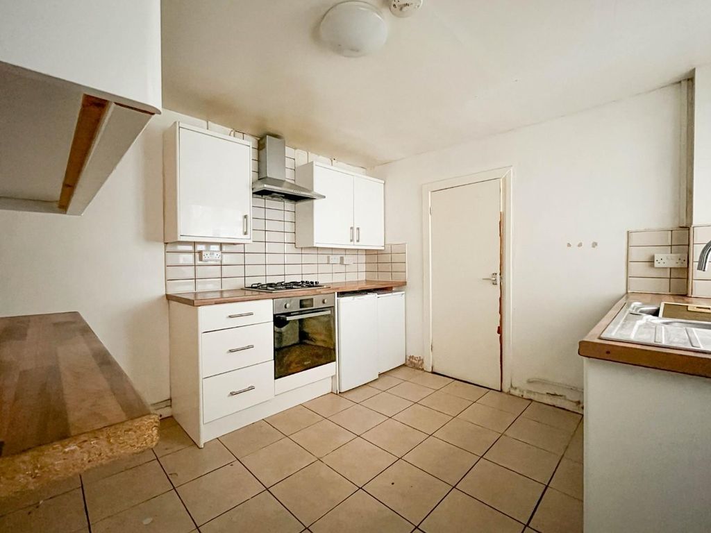 Property photo 2 of 10 Img_0043.Jpg