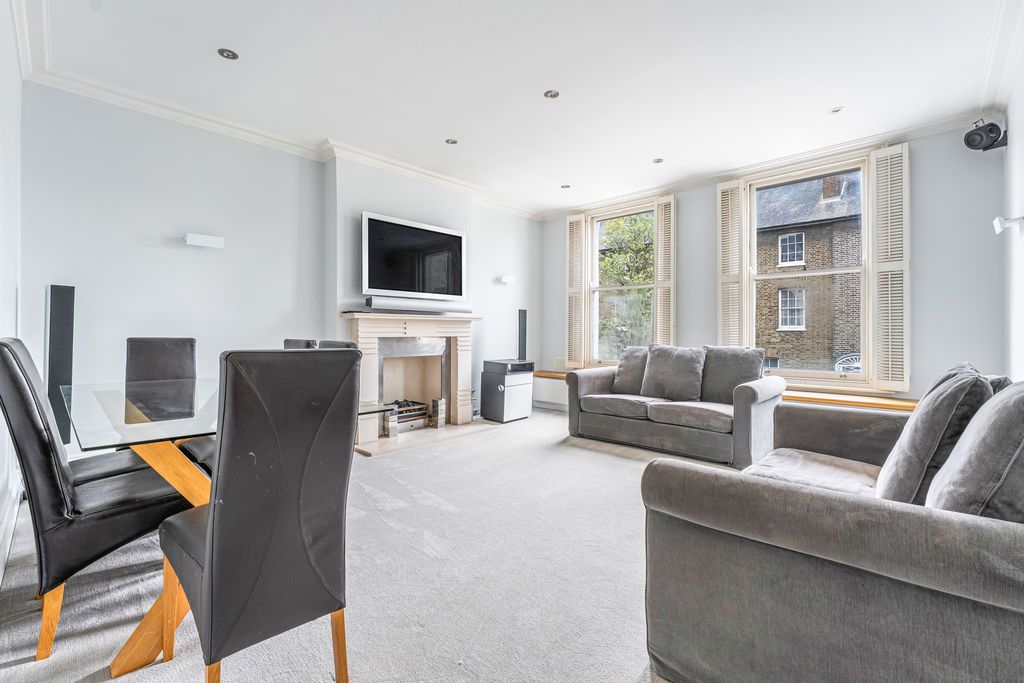 Property photo 1 of 12 Photo 4