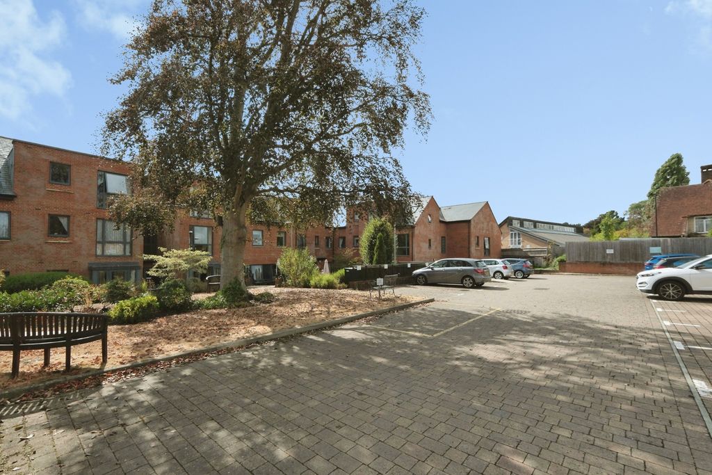 Property photo 2 of 10 Pbox-Img.Jpg