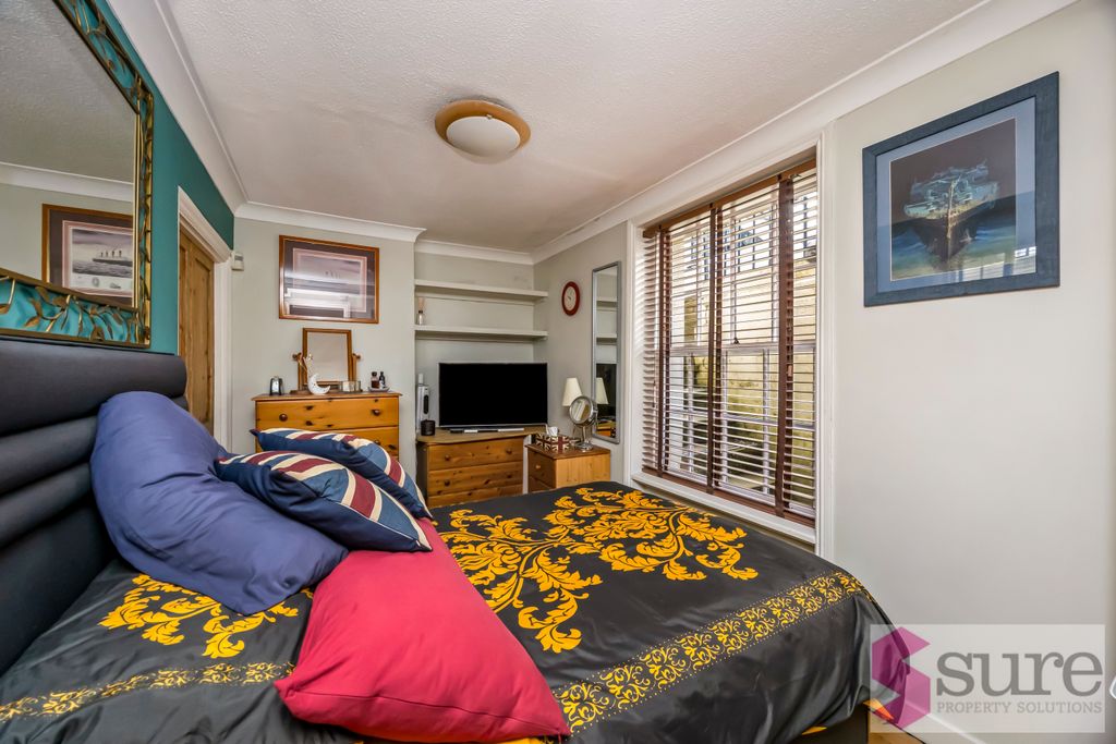Property photo 3 of 16