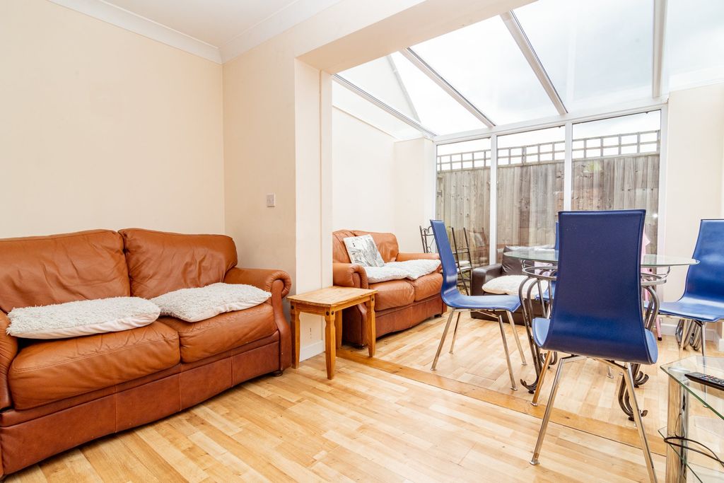 Property photo 2 of 16 Dsc_1783