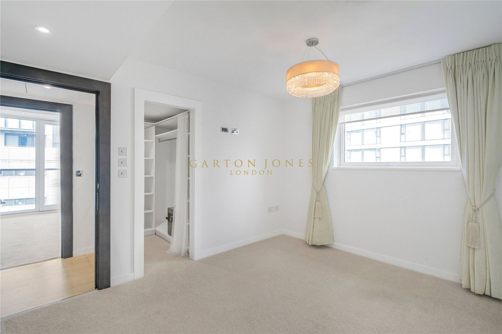 Property photo 3 of 10 Picture No. 33