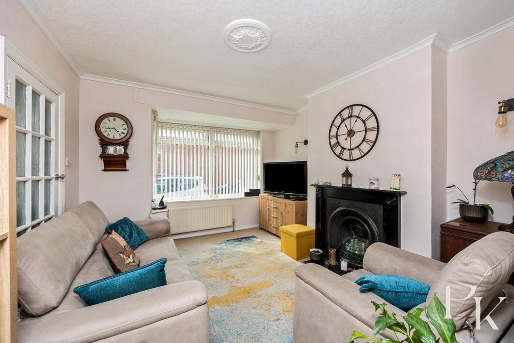 Property photo 3 of 19