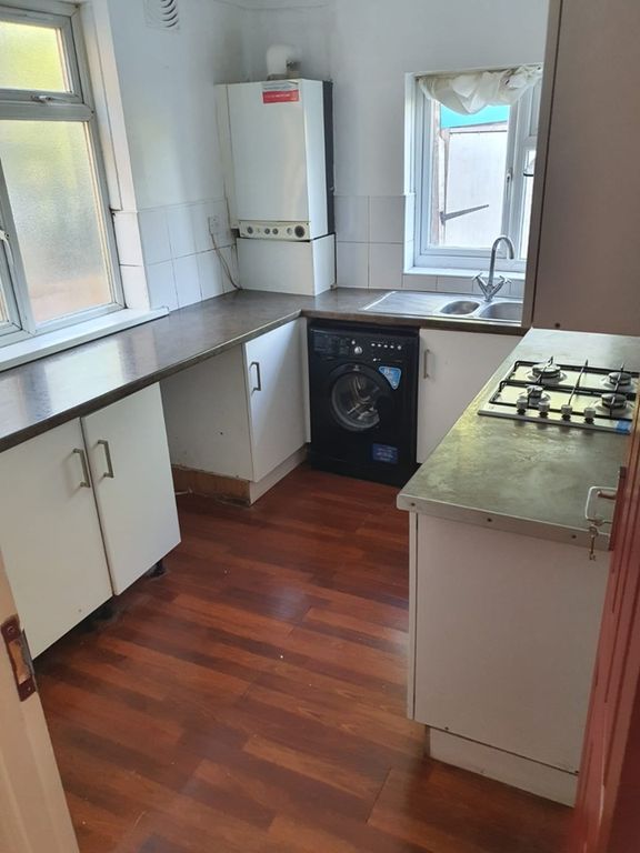 Property photo 3 of 13 Gallery