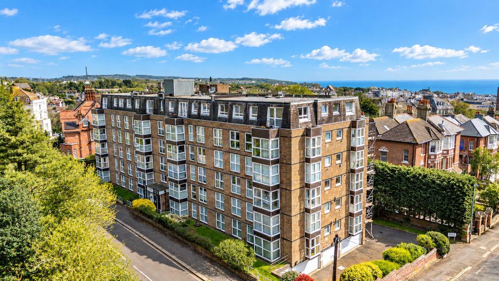 Property photo 1 of 13 8317d03c-F85c-4Ef9-9Ad1-477087978A49.Png