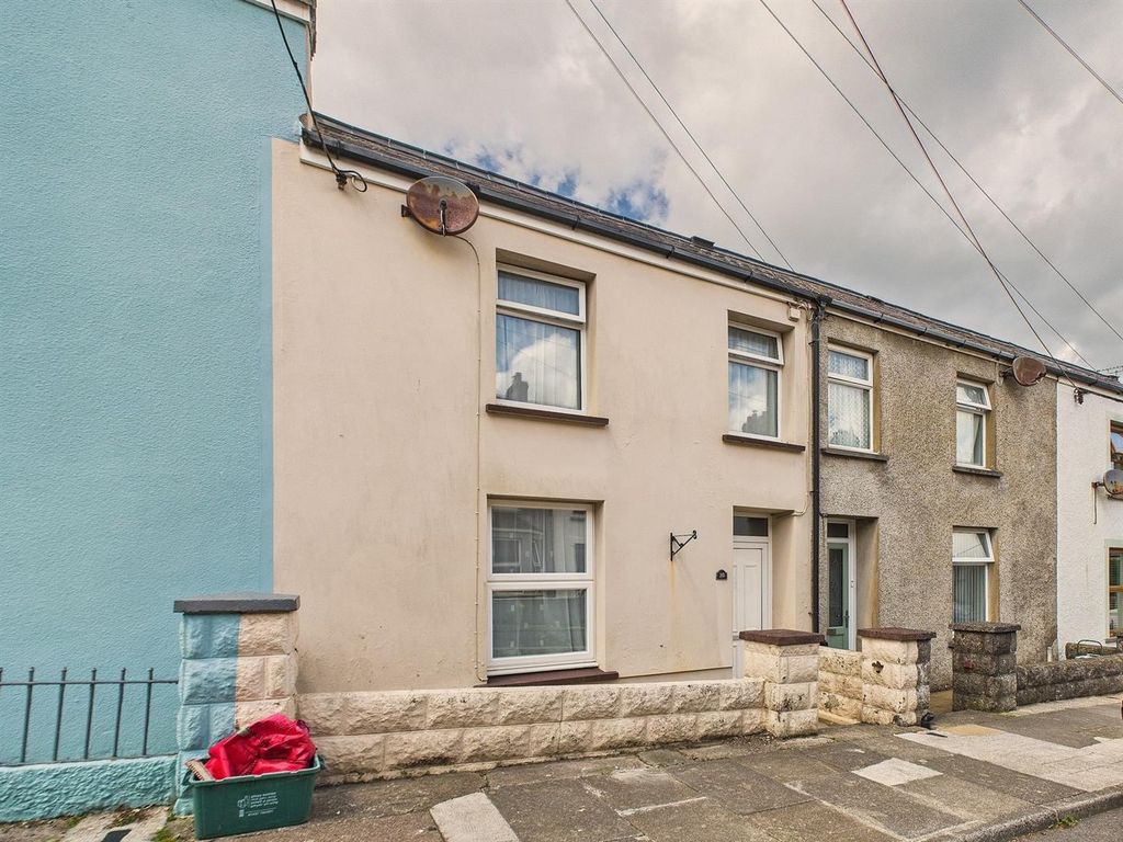 Property photo 1 of 24 Cam02122G0-Pr0346-Still001-1.Jpg