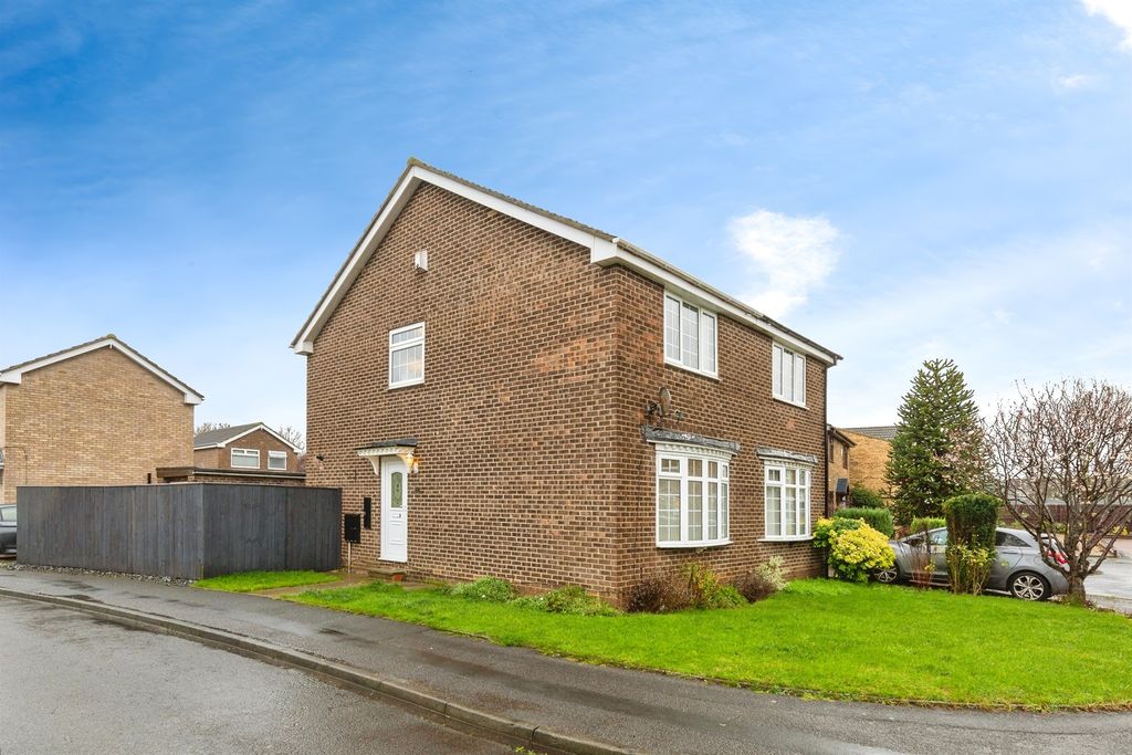 Property photo 1 of 11