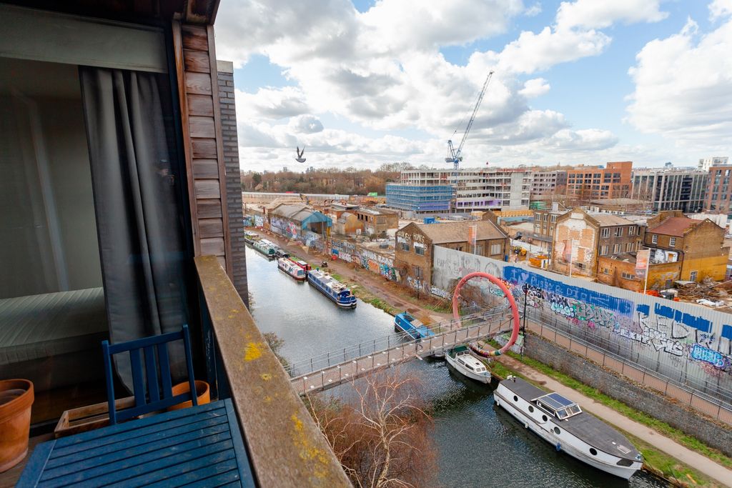 Property photo 2 of 23 Photo 19