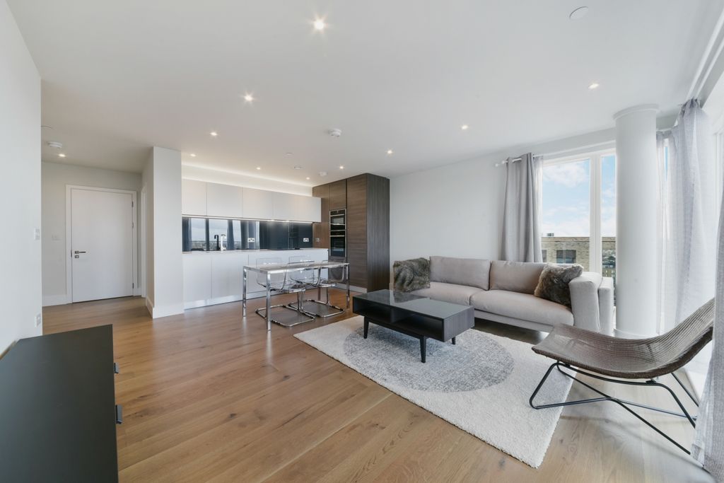 Property photo 1 of 12 Living