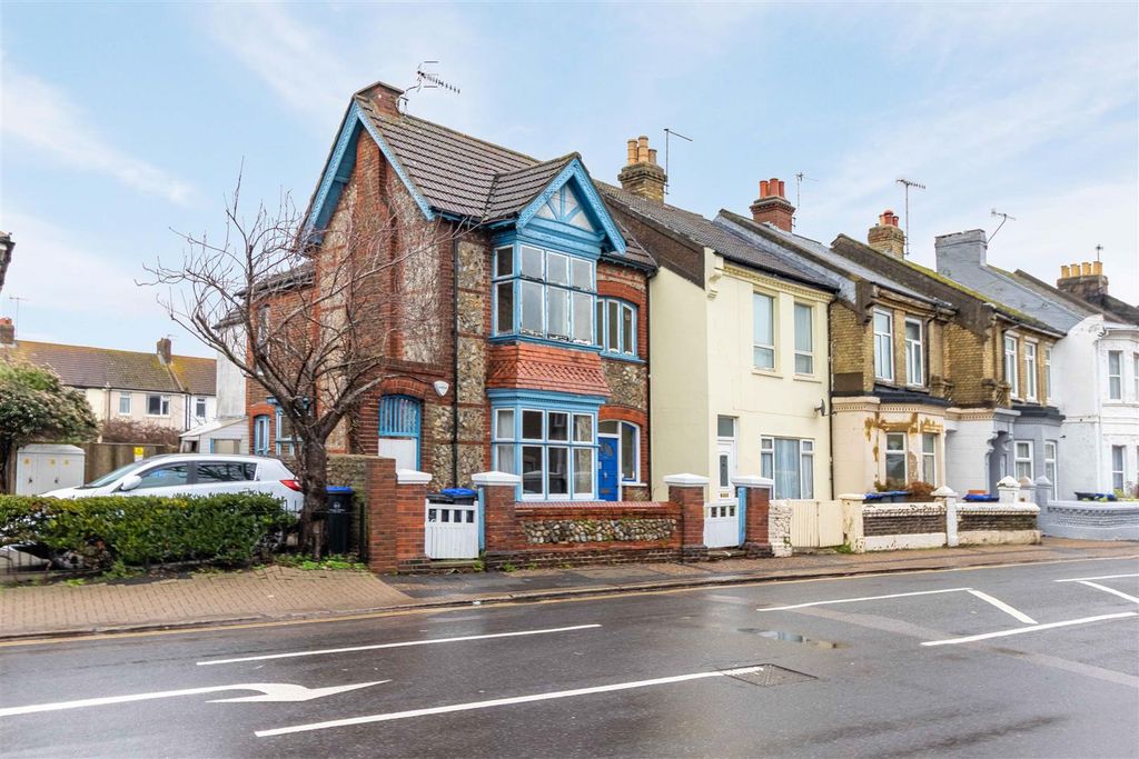 Property photo 1 of 15 Tarring-18.Jpg