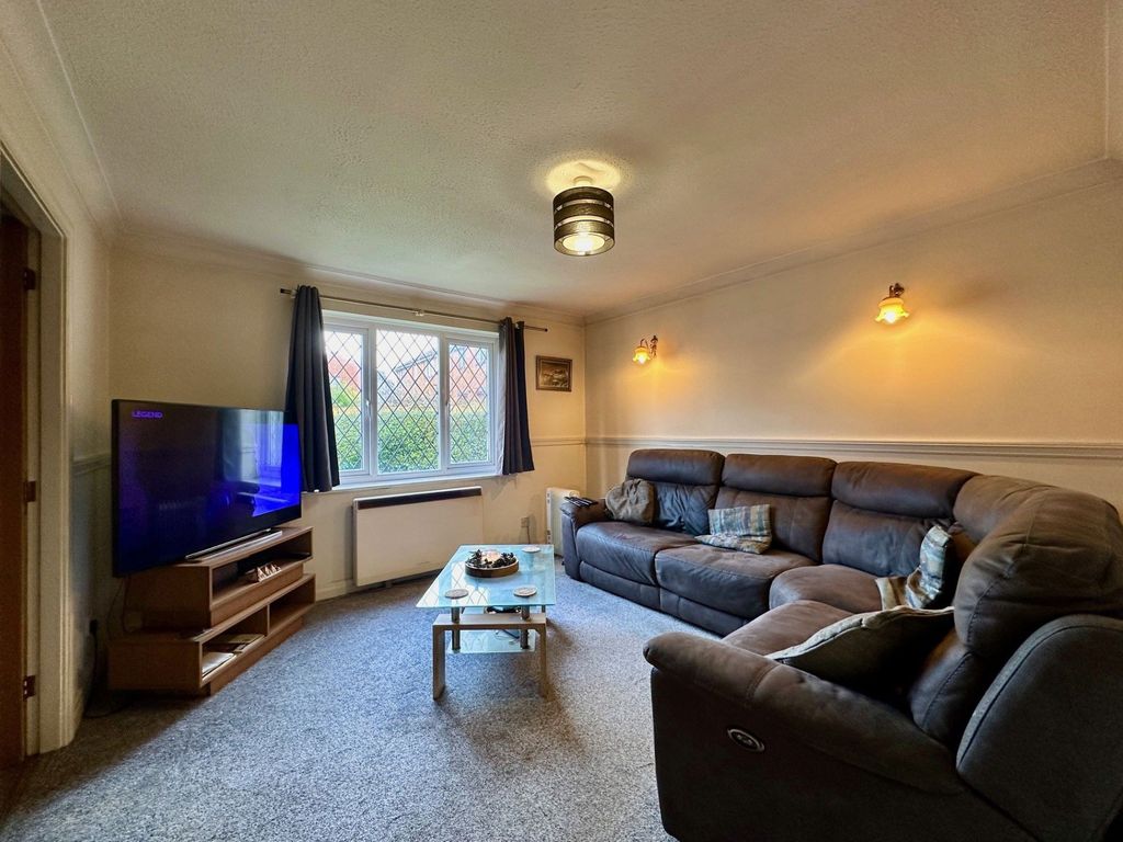 Property photo 3 of 5