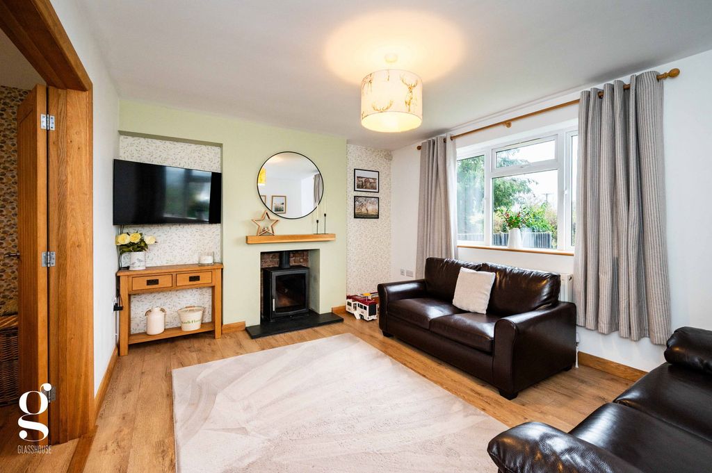 Property photo 2 of 24