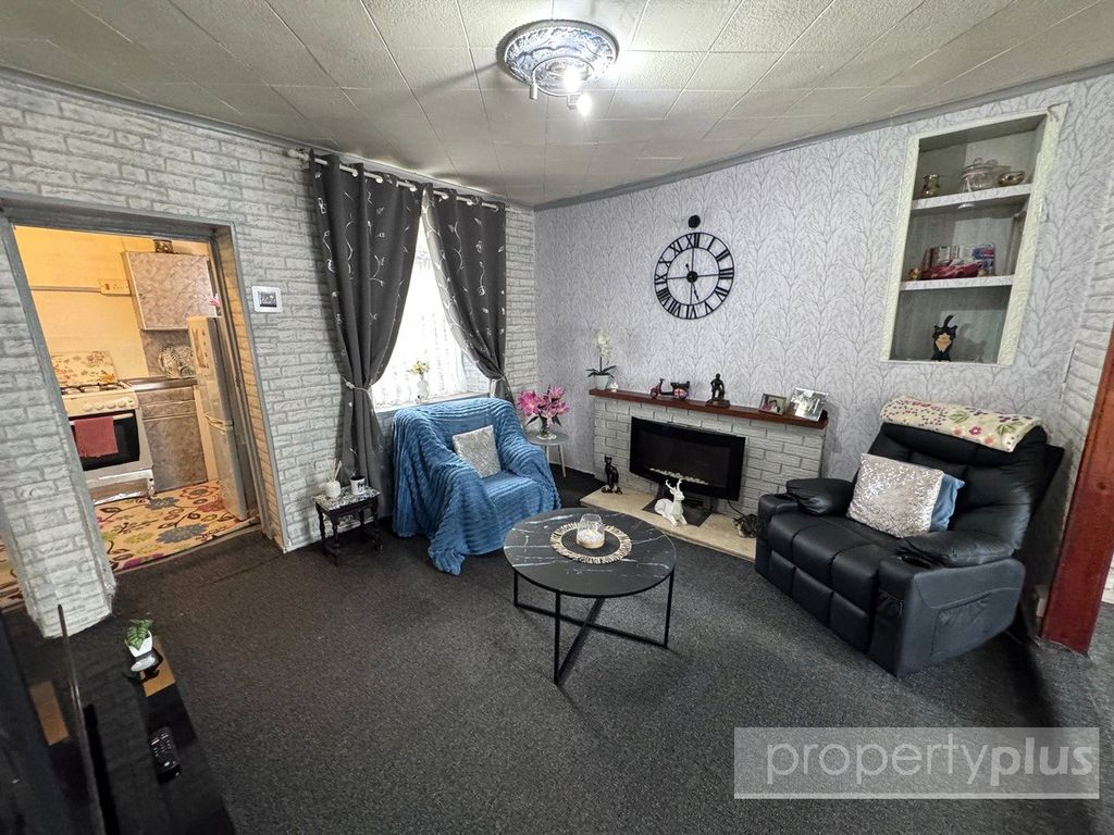 Property photo 3 of 13 Picture No. 11