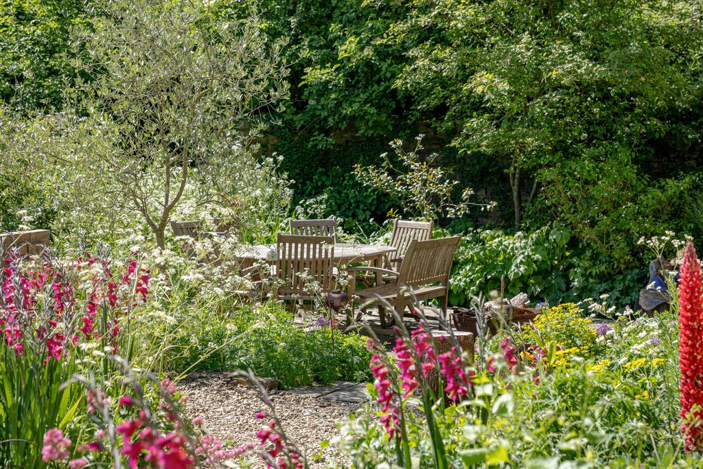 Property photo 2 of 26 Image