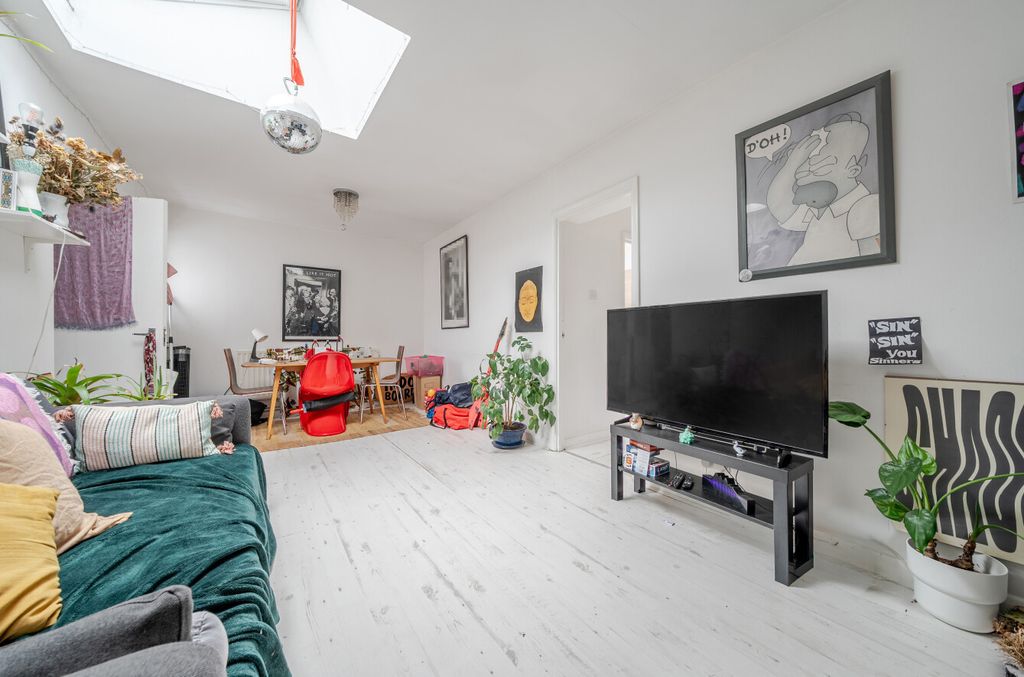 Property photo 3 of 11 1464769-10-6A0c7F...