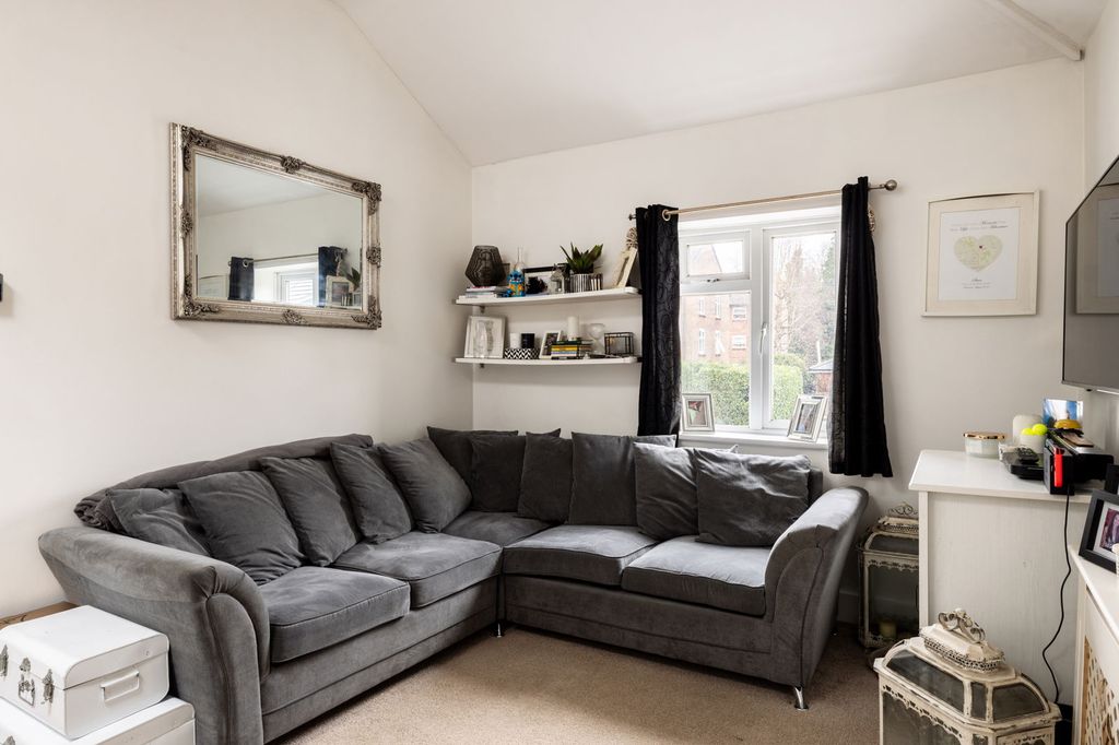 Property photo 2 of 7