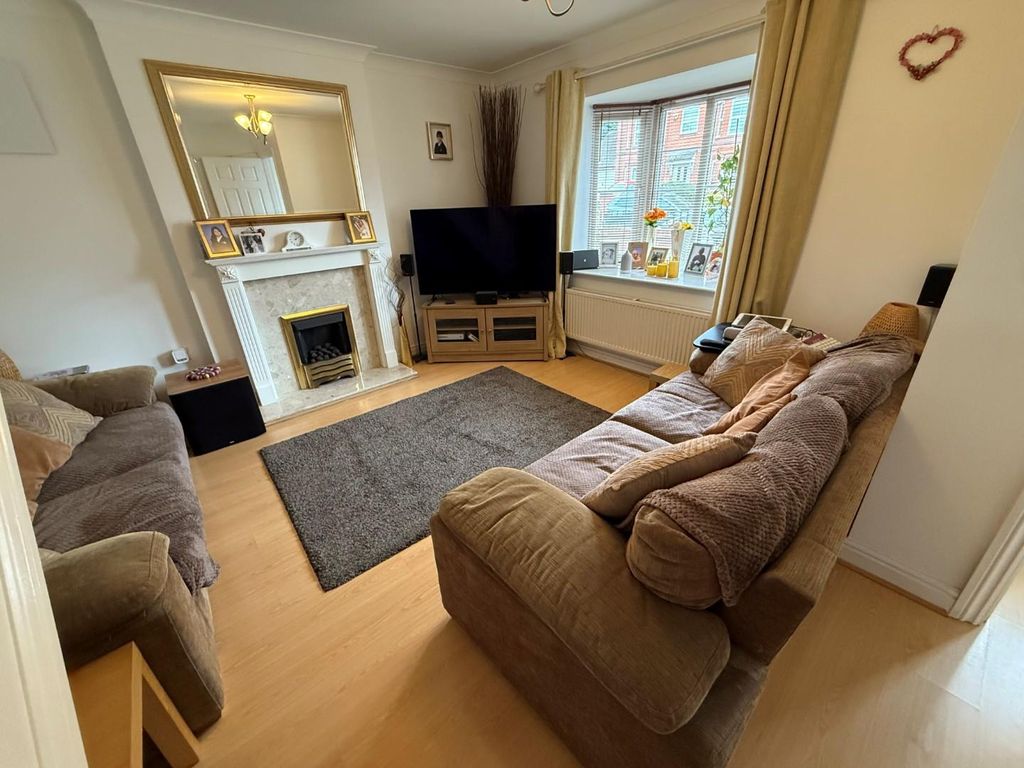 Property photo 2 of 9 8.Jpg